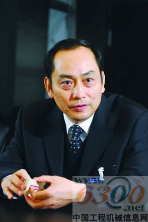 中联重科 詹纯新