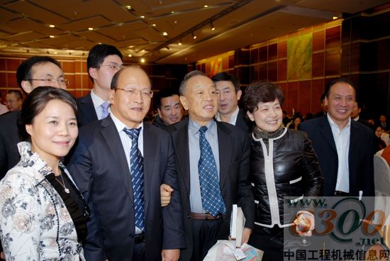 徐工 迎新春联欢会  