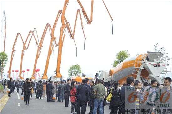 来自湖南、湖北、江西三省近八百名客户参观中联CIFA复合二代技术新品