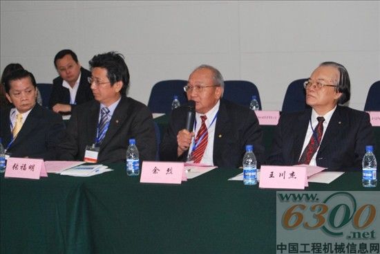 对外承包工程企业、工程机械制造企业携手开拓国际市场研讨会