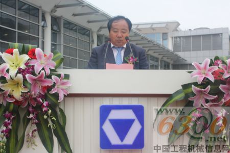 福建省晋江市市长助理黄执荣致词
