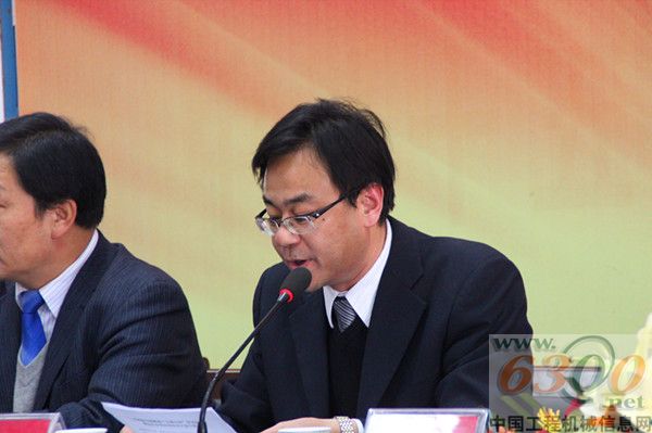 主持人、副指挥长陈国梁作会议小结