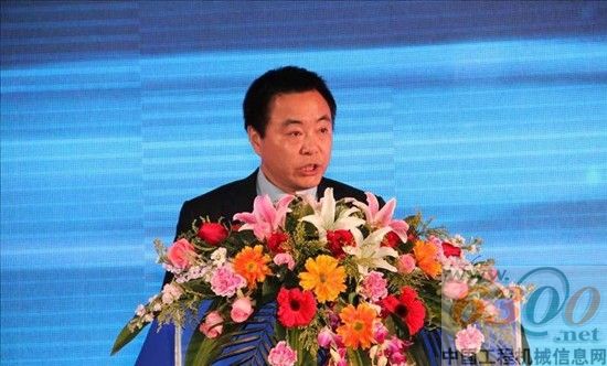 中联重科副总裁、混凝土机械公司总经理陈晓非致欢迎词