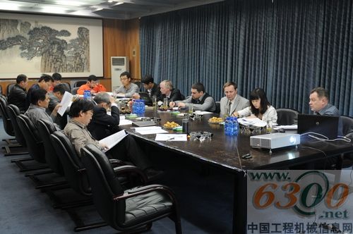 白俄罗斯国家技术大学到高远路业做技术交流