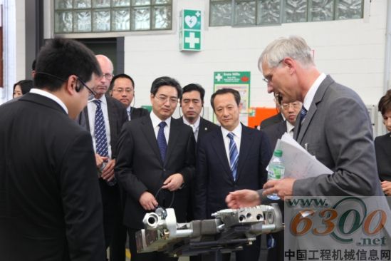 徐工 施维英 并购