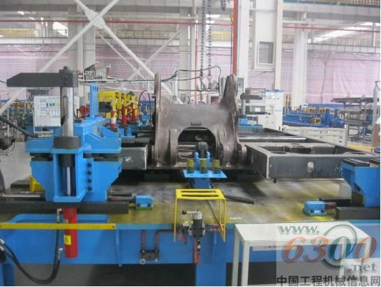 山推结构件公司VOLVO车架项目试装成功