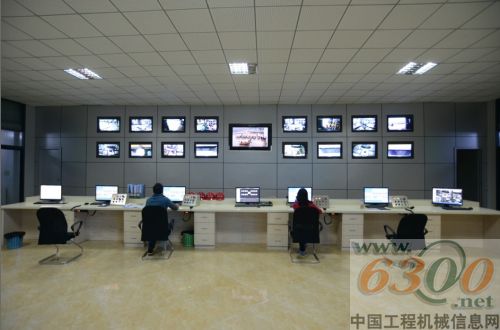 环保型搅拌楼正式建成投产