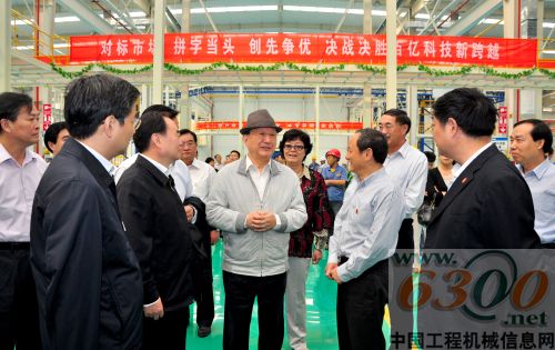 全国政协原副主席徐匡迪莅临徐工考察