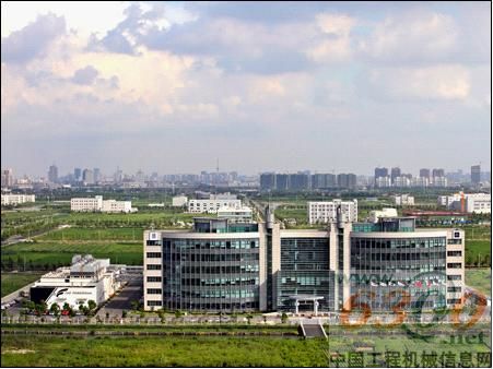 菲亚特动力科技,工业