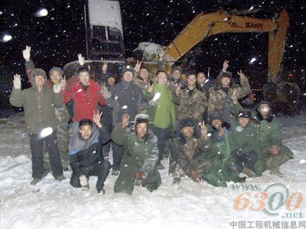 三一,挖掘机,新疆,救援