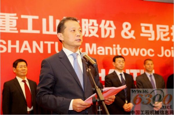 山推,马尼托瓦克,汽车起重机