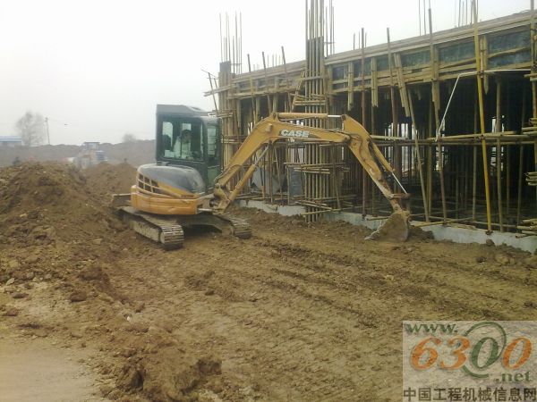 用户赞誉凯斯挖掘机“美的很”