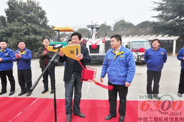 徐工,成套养护设备