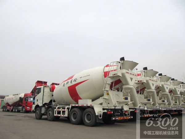 中集凌宇,搅拌车