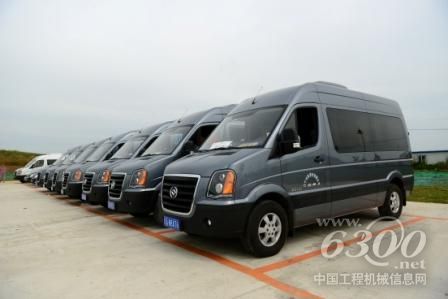 整装待发的黄海瑞途全运服务车队
