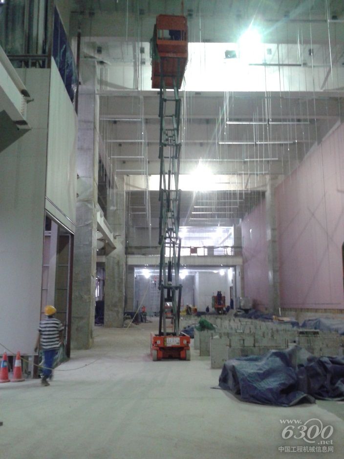 星邦重工新系统剪叉式高空作业平台获西安三星肯定