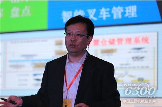 （天泽产品总监周翔在介绍天泽的产品战略）