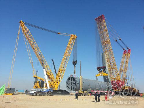 “双鹏展翅”再显徐工起重机神威